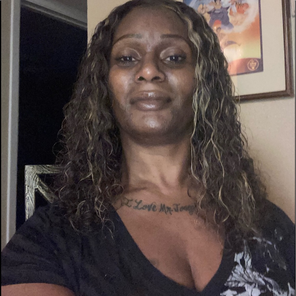 Meet your Posher, Andrea